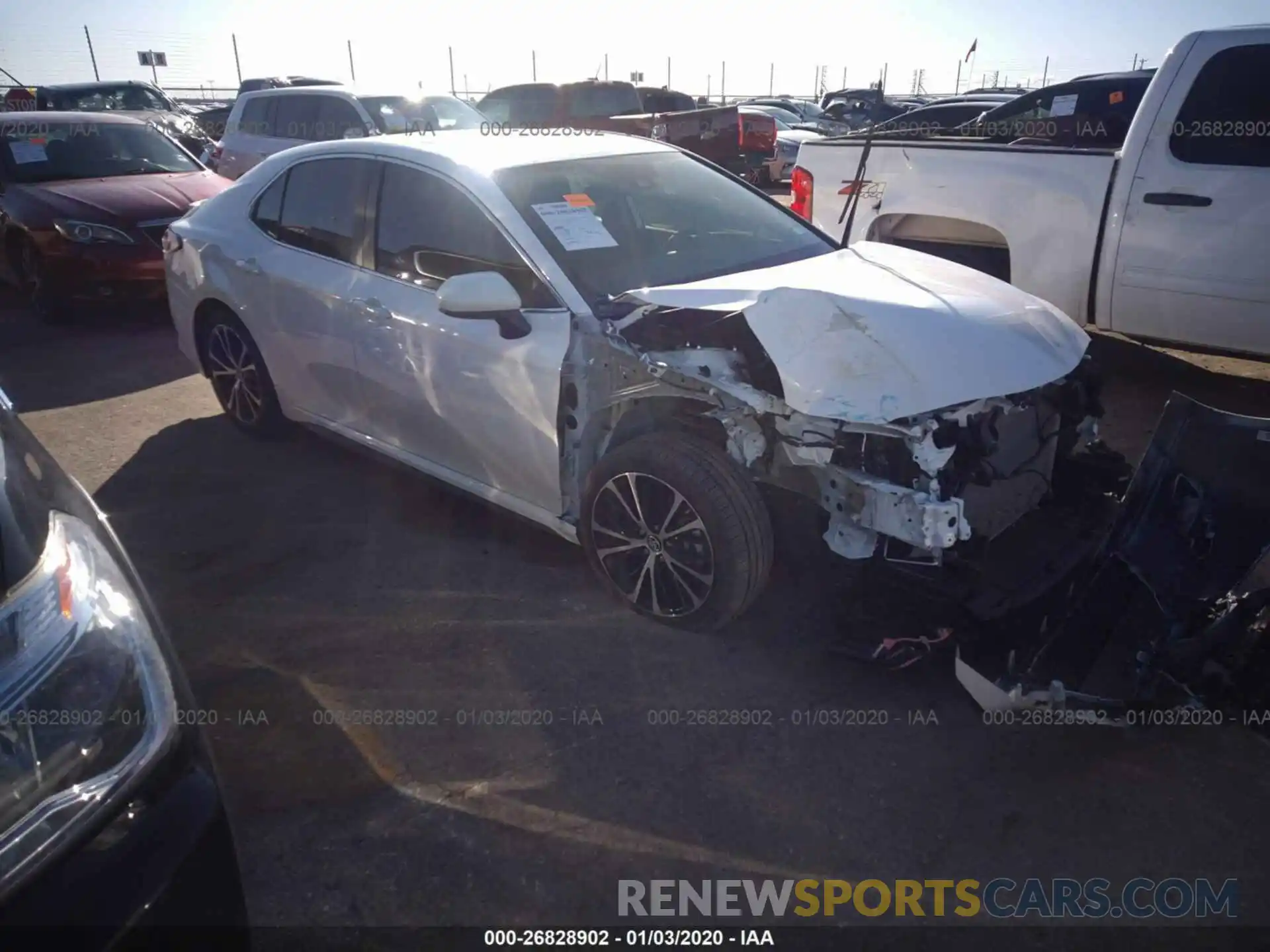 1 Photograph of a damaged car 4T1B11HK0KU828140 TOYOTA CAMRY 2019