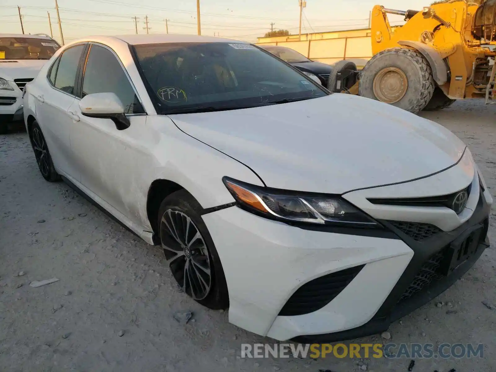 1 Photograph of a damaged car 4T1B11HK0KU829109 TOYOTA CAMRY 2019