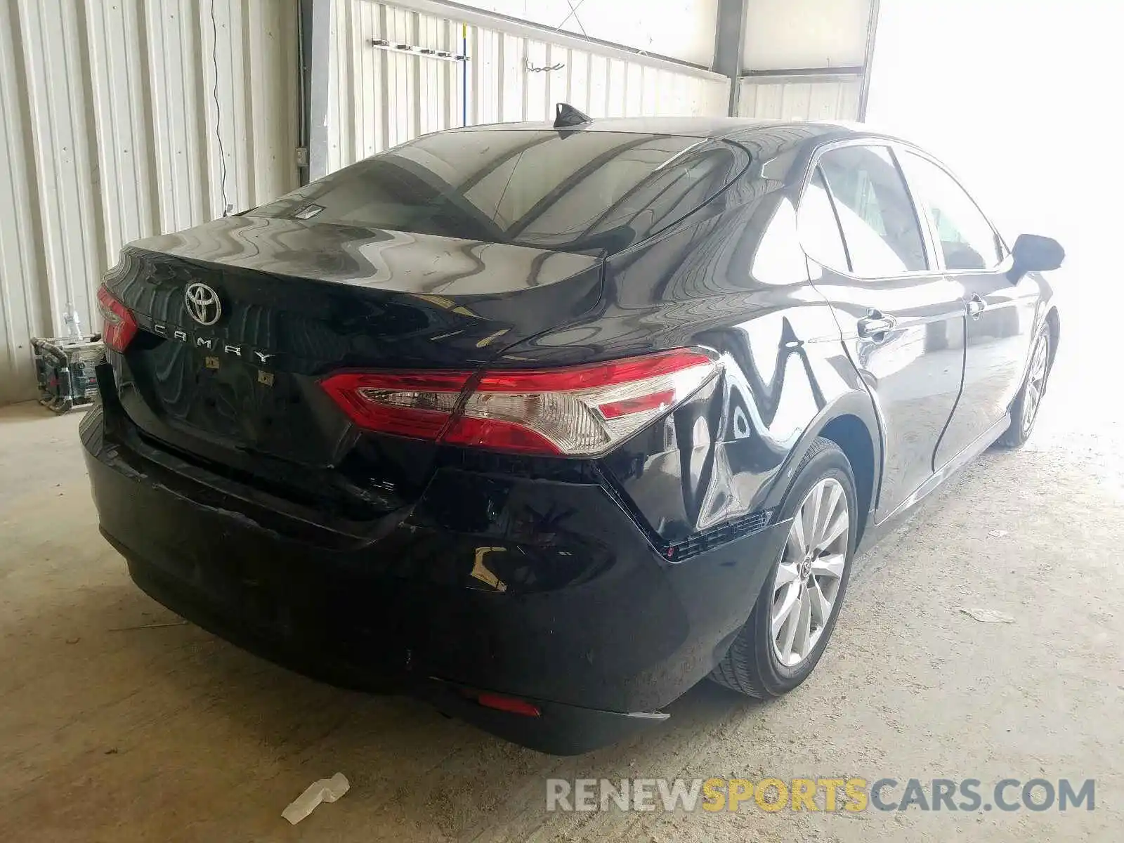 4 Photograph of a damaged car 4T1B11HK0KU829241 TOYOTA CAMRY 2019