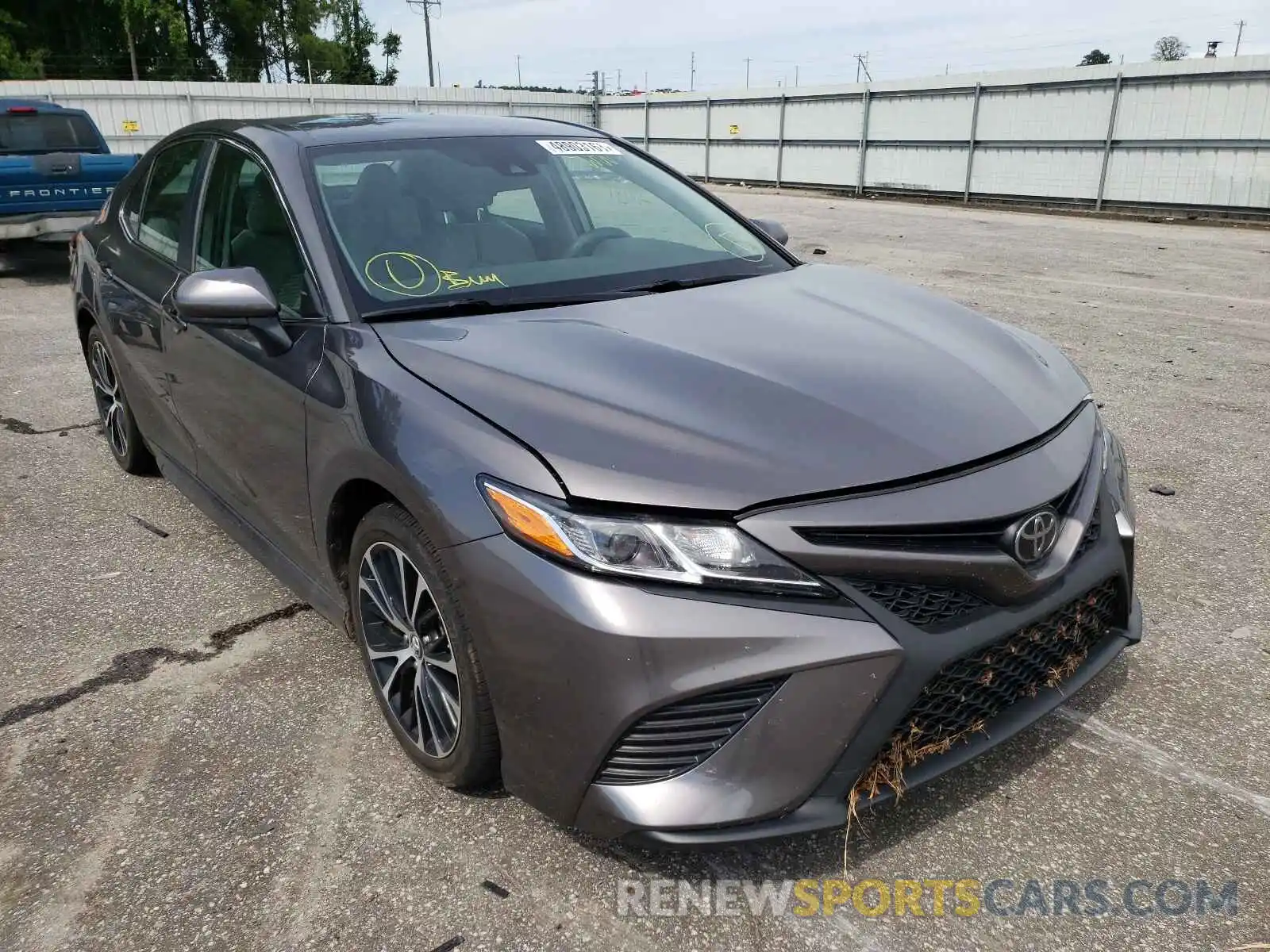 1 Photograph of a damaged car 4T1B11HK0KU829725 TOYOTA CAMRY 2019