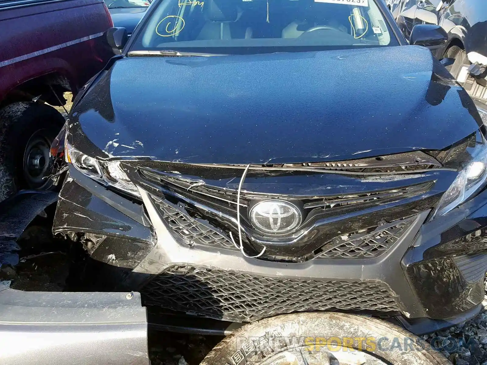 9 Photograph of a damaged car 4T1B11HK0KU830227 TOYOTA CAMRY 2019