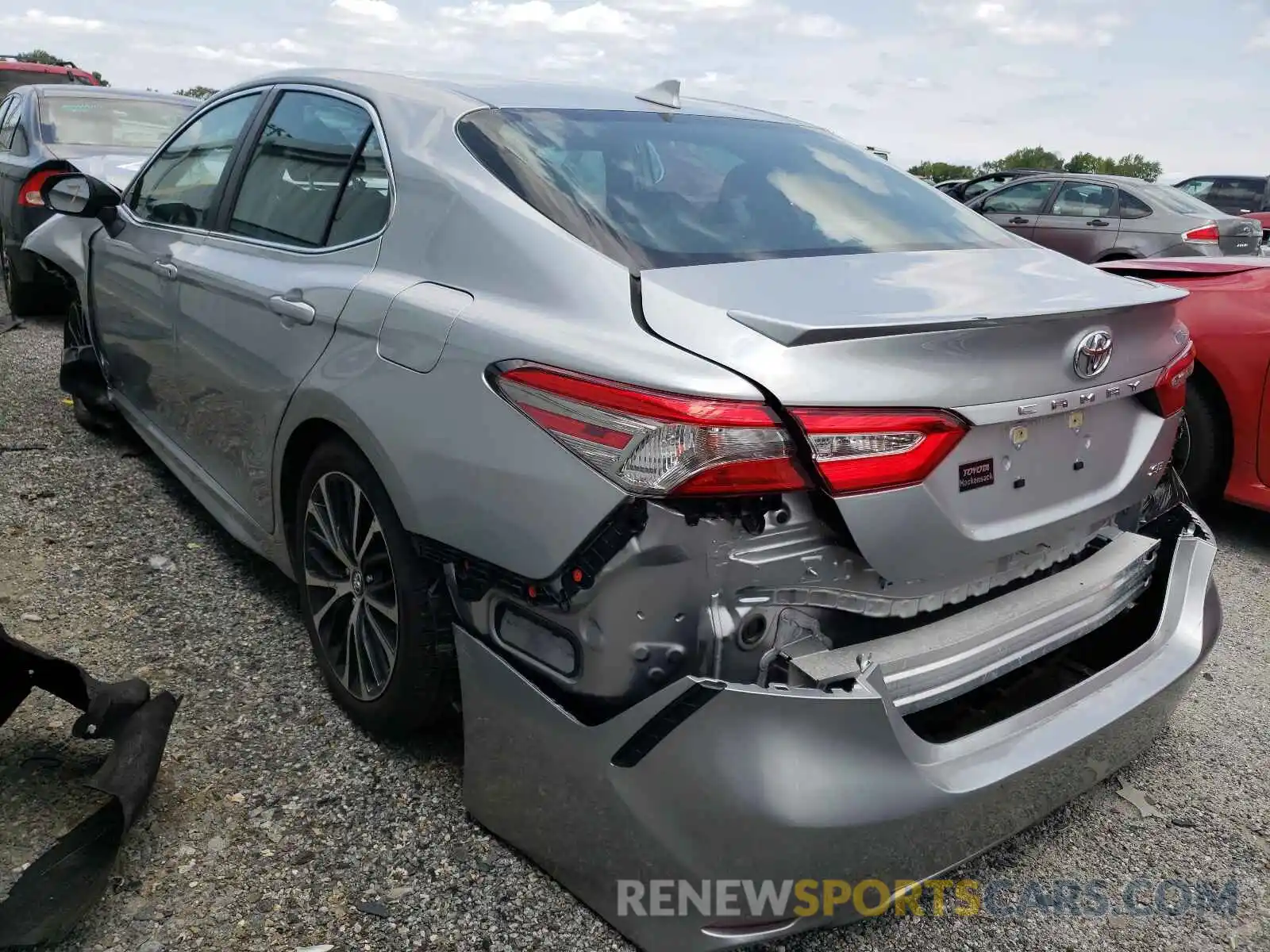 3 Photograph of a damaged car 4T1B11HK0KU831765 TOYOTA CAMRY 2019