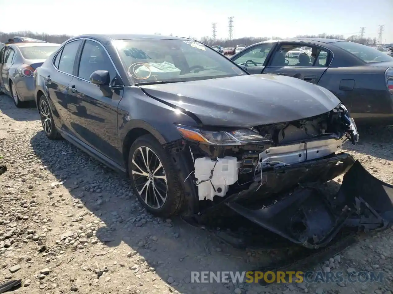 1 Photograph of a damaged car 4T1B11HK0KU833211 TOYOTA CAMRY 2019