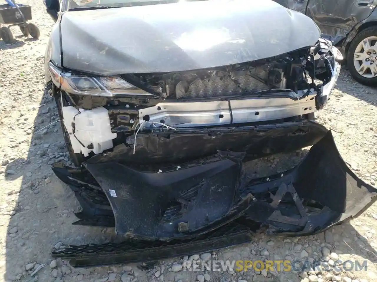 9 Photograph of a damaged car 4T1B11HK0KU833211 TOYOTA CAMRY 2019