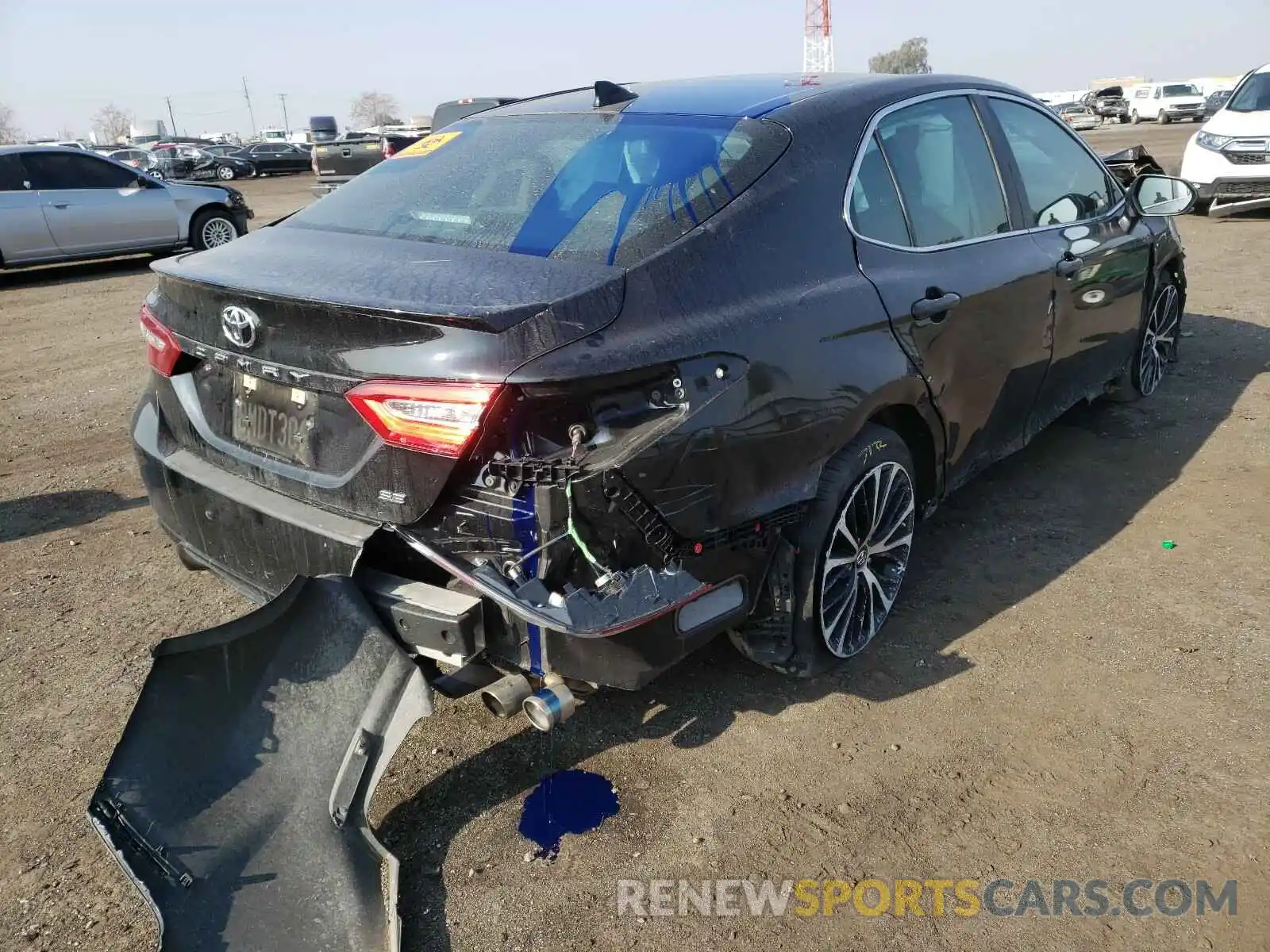 4 Фотография поврежденного автомобиля 4T1B11HK0KU835279 TOYOTA CAMRY 2019