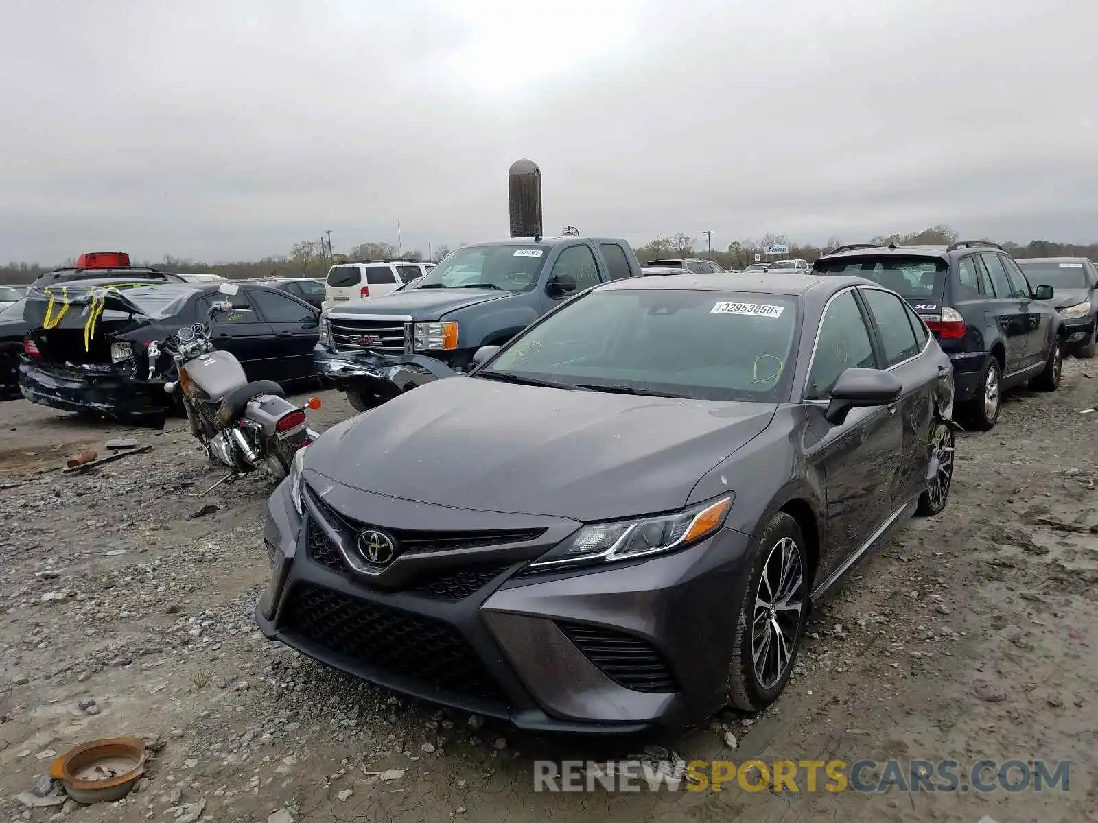 2 Photograph of a damaged car 4T1B11HK0KU836013 TOYOTA CAMRY 2019