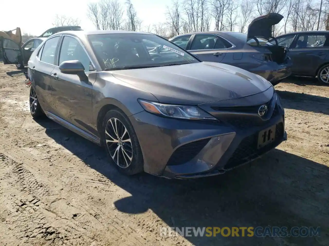 1 Photograph of a damaged car 4T1B11HK0KU836240 TOYOTA CAMRY 2019