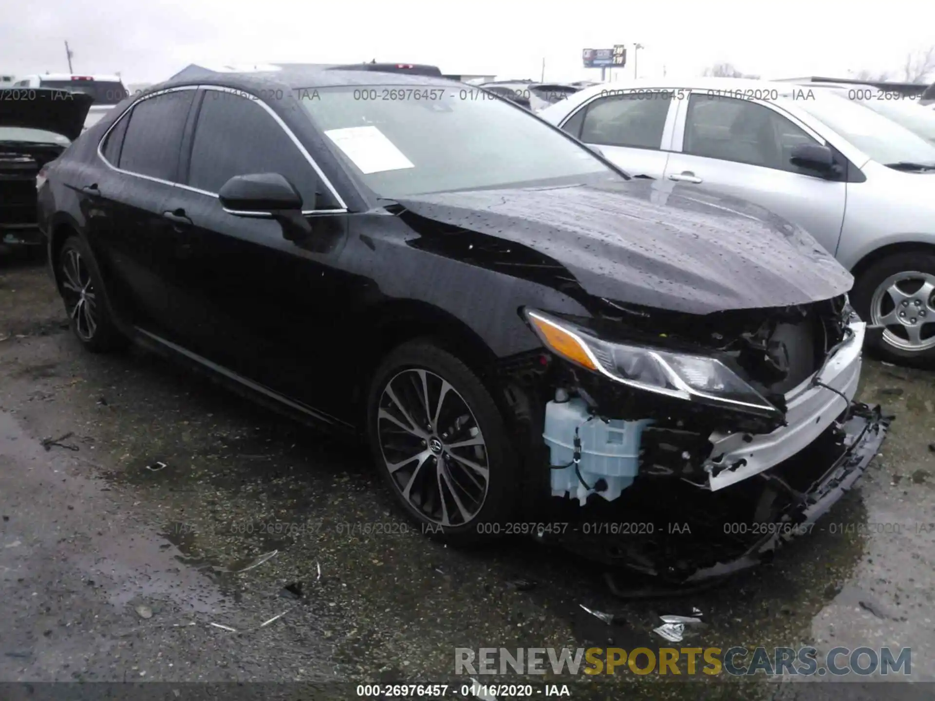 1 Photograph of a damaged car 4T1B11HK0KU841132 TOYOTA CAMRY 2019