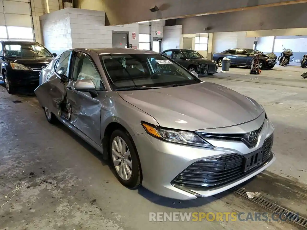 1 Photograph of a damaged car 4T1B11HK0KU842040 TOYOTA CAMRY 2019