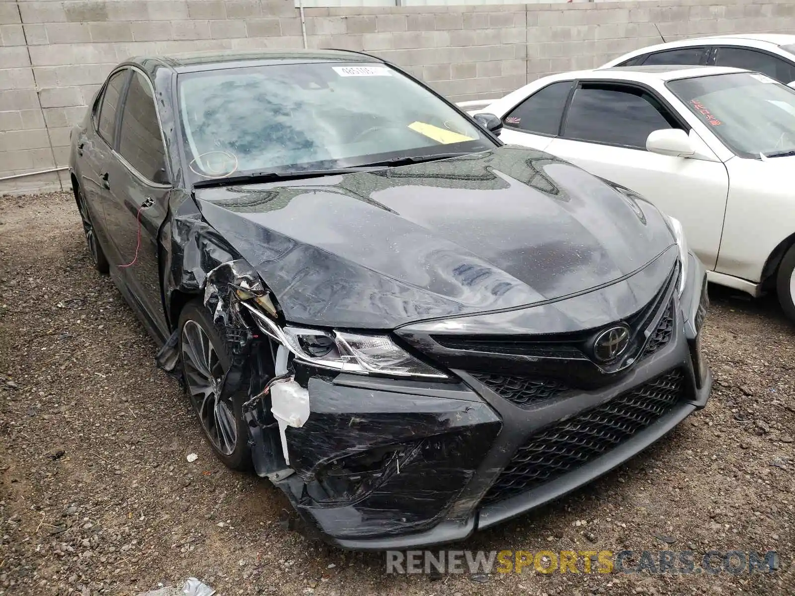 1 Photograph of a damaged car 4T1B11HK0KU842247 TOYOTA CAMRY 2019