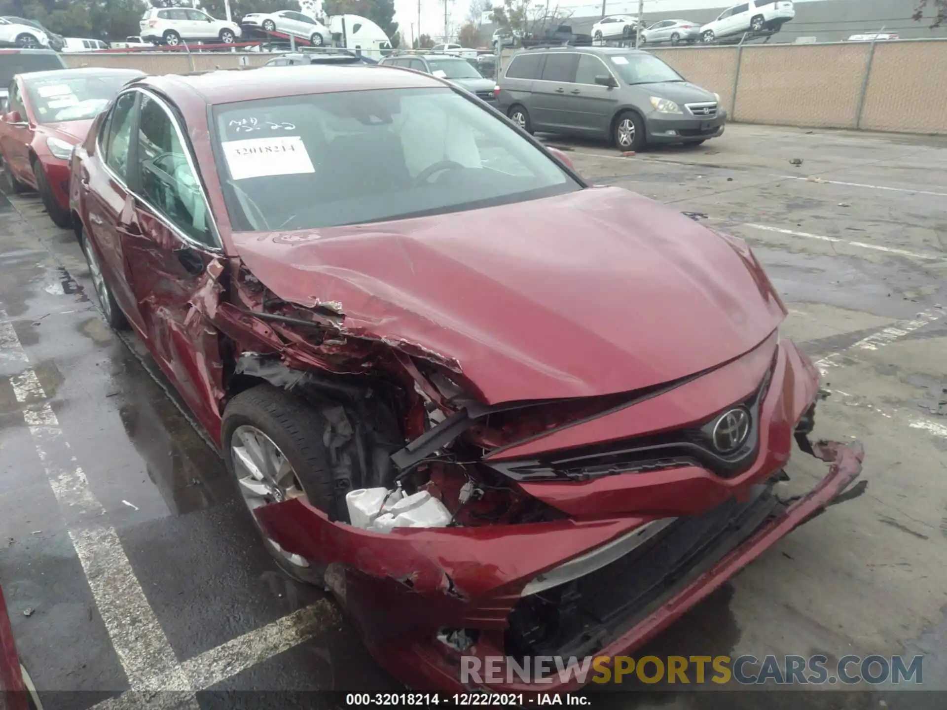 1 Photograph of a damaged car 4T1B11HK0KU843351 TOYOTA CAMRY 2019