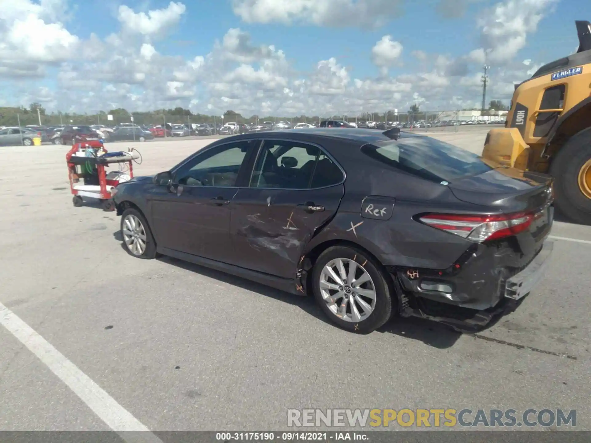 3 Photograph of a damaged car 4T1B11HK0KU847173 TOYOTA CAMRY 2019