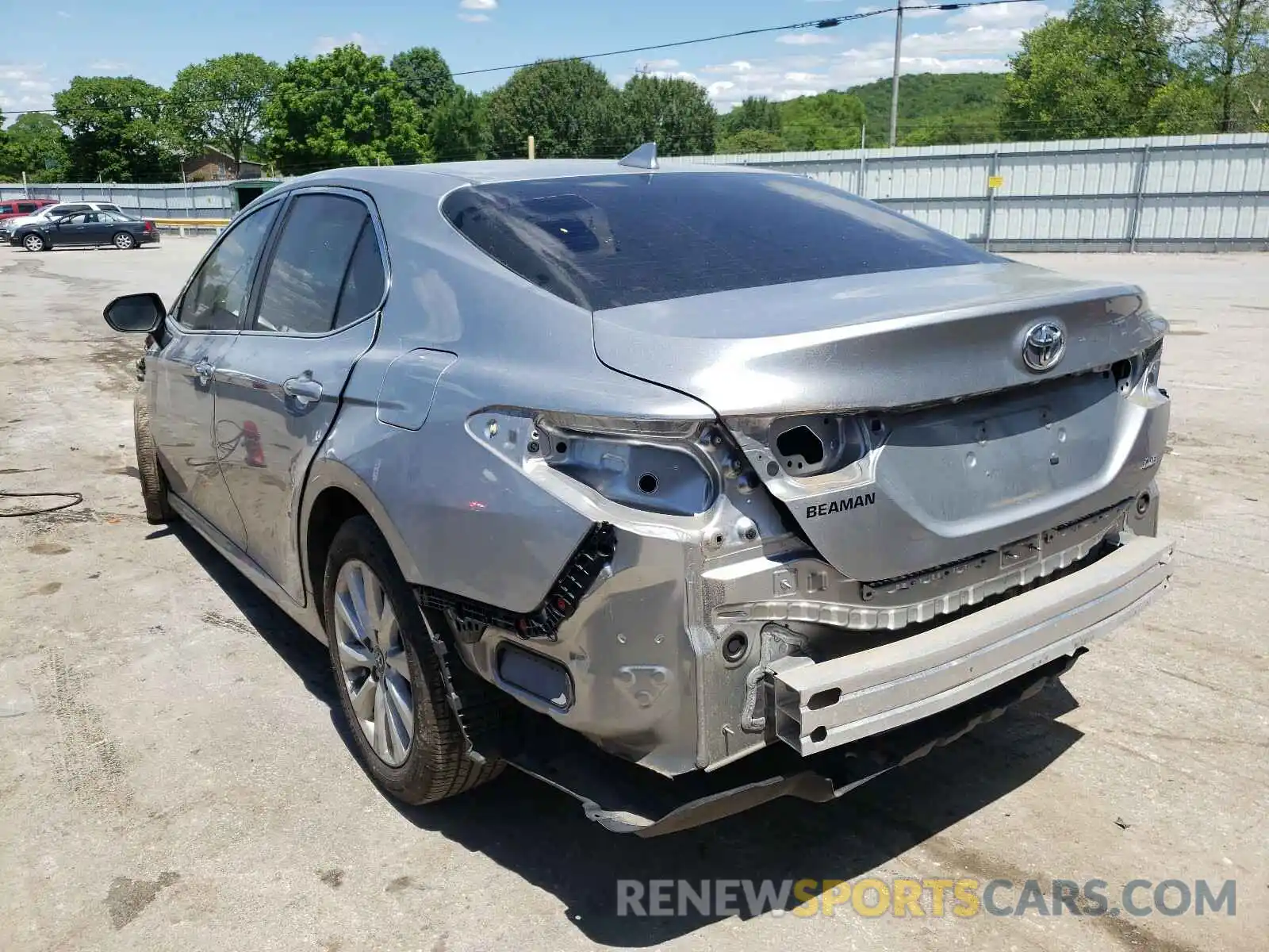 3 Photograph of a damaged car 4T1B11HK0KU848016 TOYOTA CAMRY 2019