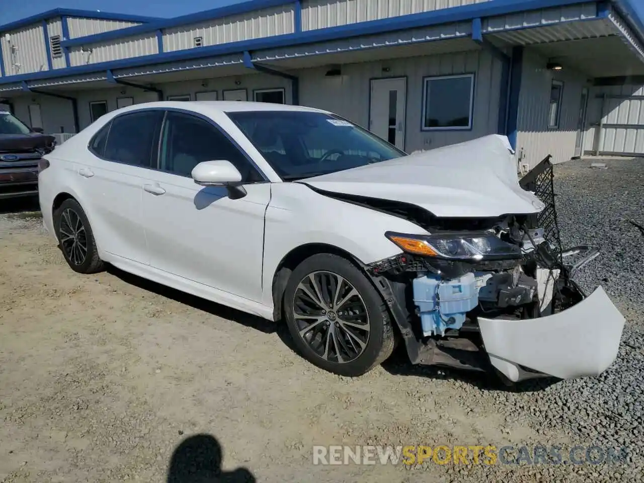 4 Photograph of a damaged car 4T1B11HK0KU848310 TOYOTA CAMRY 2019