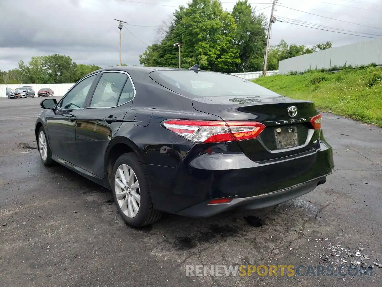 3 Photograph of a damaged car 4T1B11HK0KU849098 TOYOTA CAMRY 2019