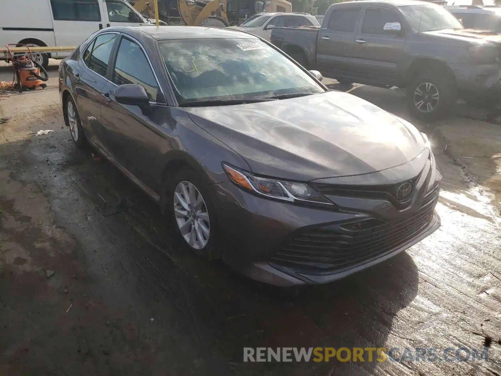 1 Photograph of a damaged car 4T1B11HK0KU849621 TOYOTA CAMRY 2019