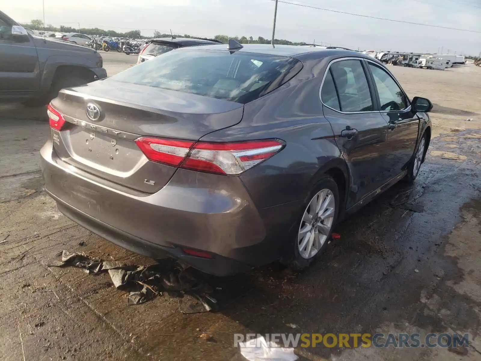 4 Photograph of a damaged car 4T1B11HK0KU849621 TOYOTA CAMRY 2019