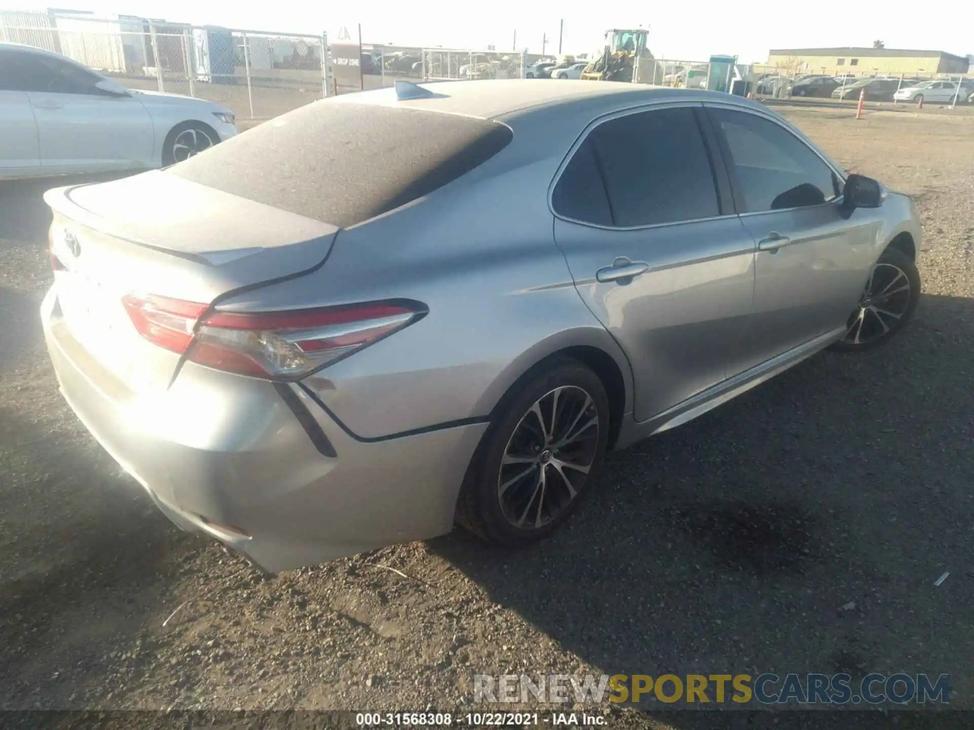 4 Фотография поврежденного автомобиля 4T1B11HK0KU850834 TOYOTA CAMRY 2019