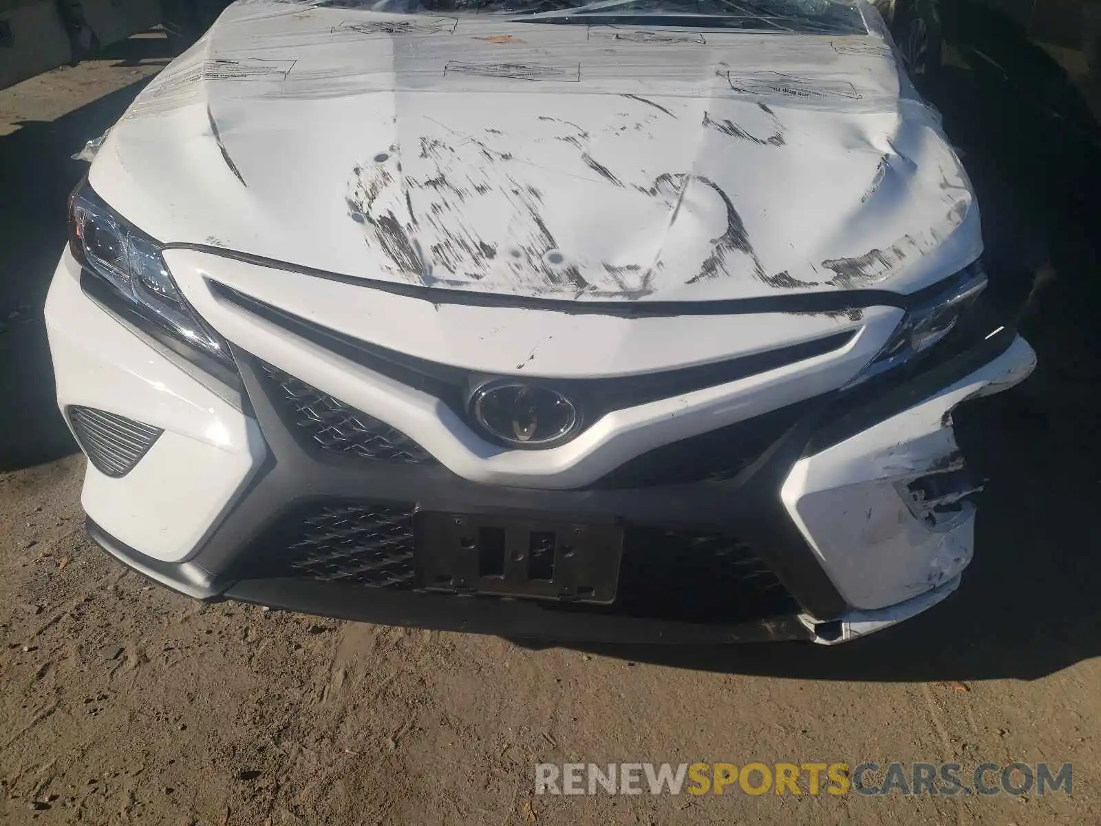 7 Photograph of a damaged car 4T1B11HK0KU850963 TOYOTA CAMRY 2019