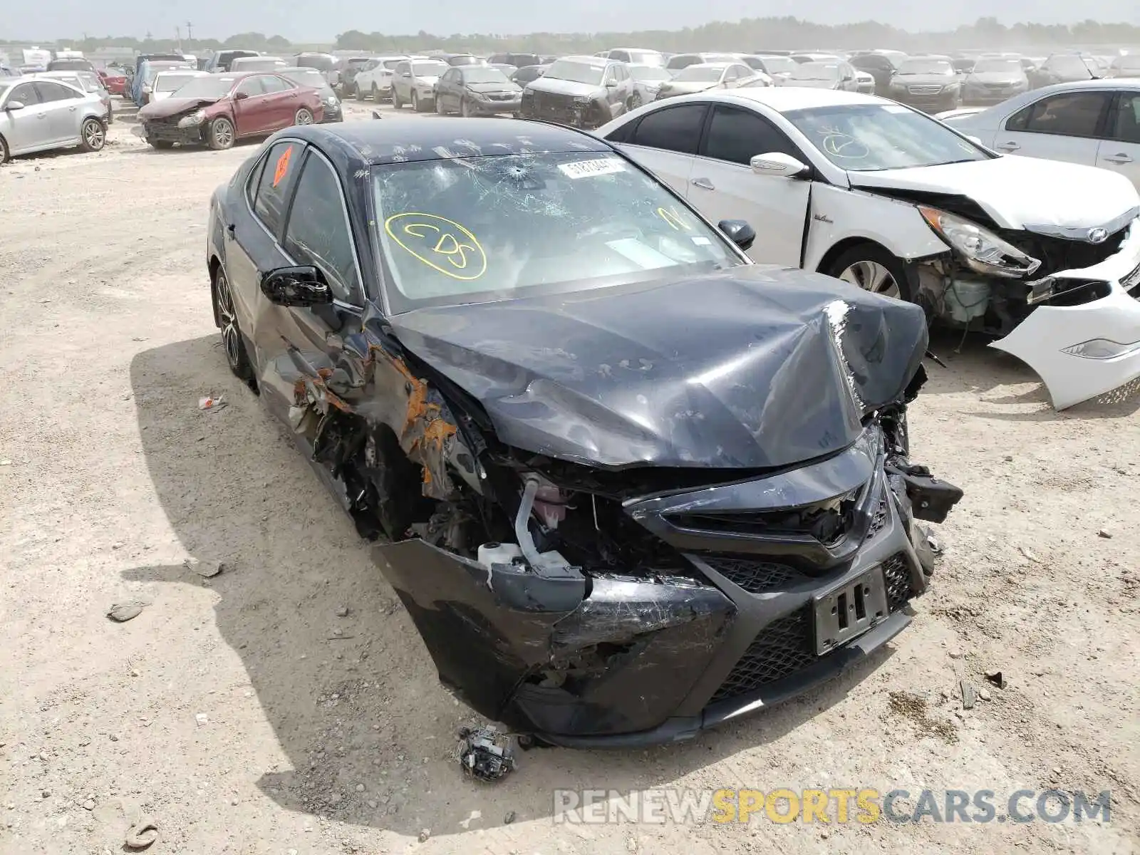 1 Photograph of a damaged car 4T1B11HK0KU851837 TOYOTA CAMRY 2019