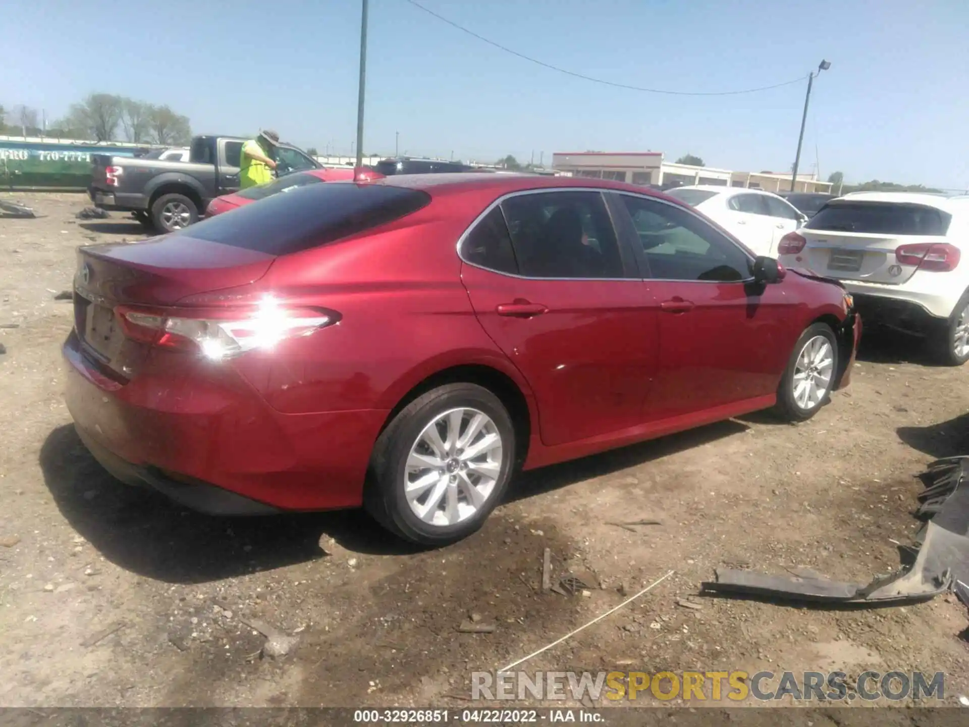 4 Photograph of a damaged car 4T1B11HK0KU851868 TOYOTA CAMRY 2019