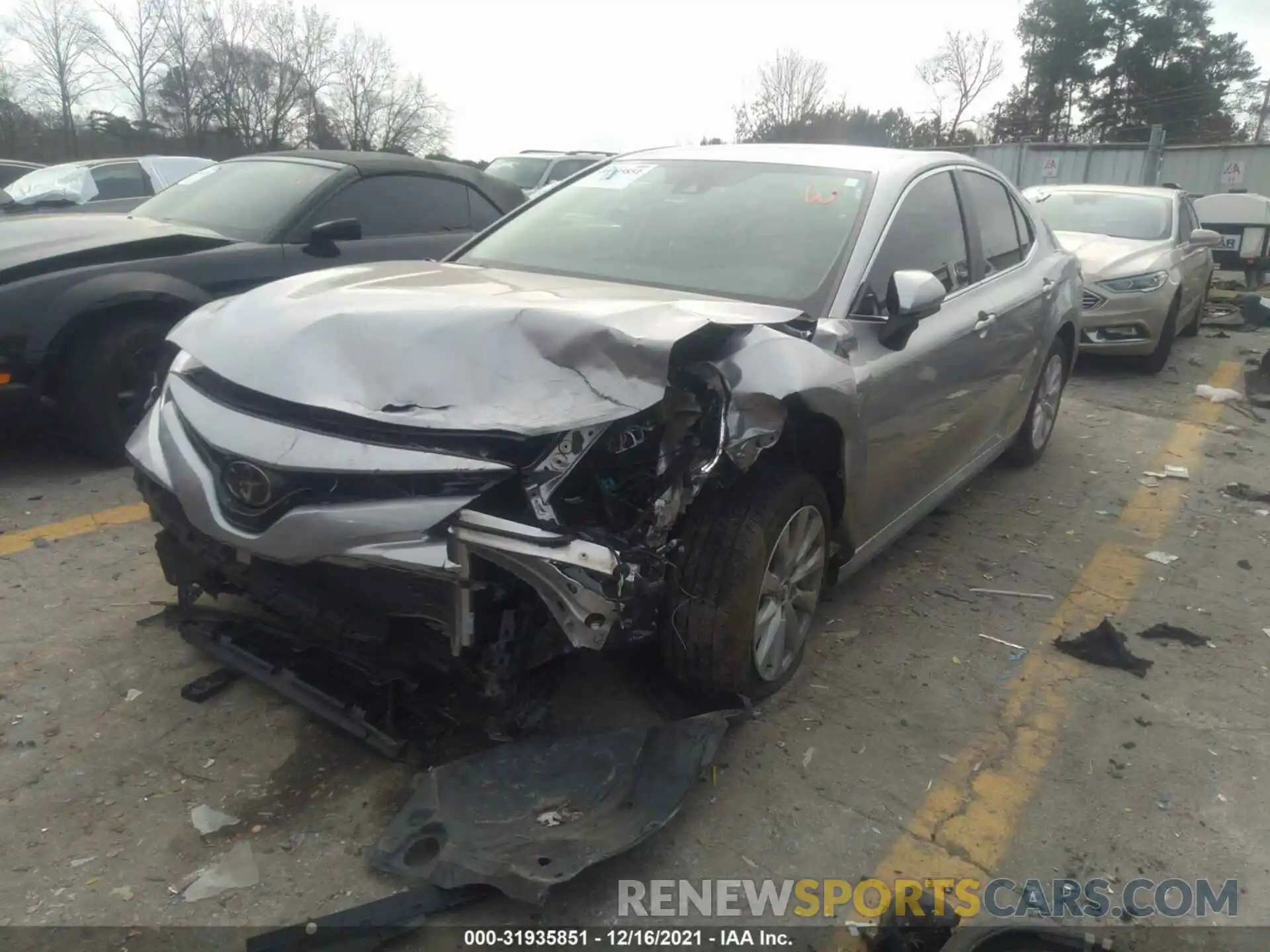 2 Photograph of a damaged car 4T1B11HK0KU852910 TOYOTA CAMRY 2019