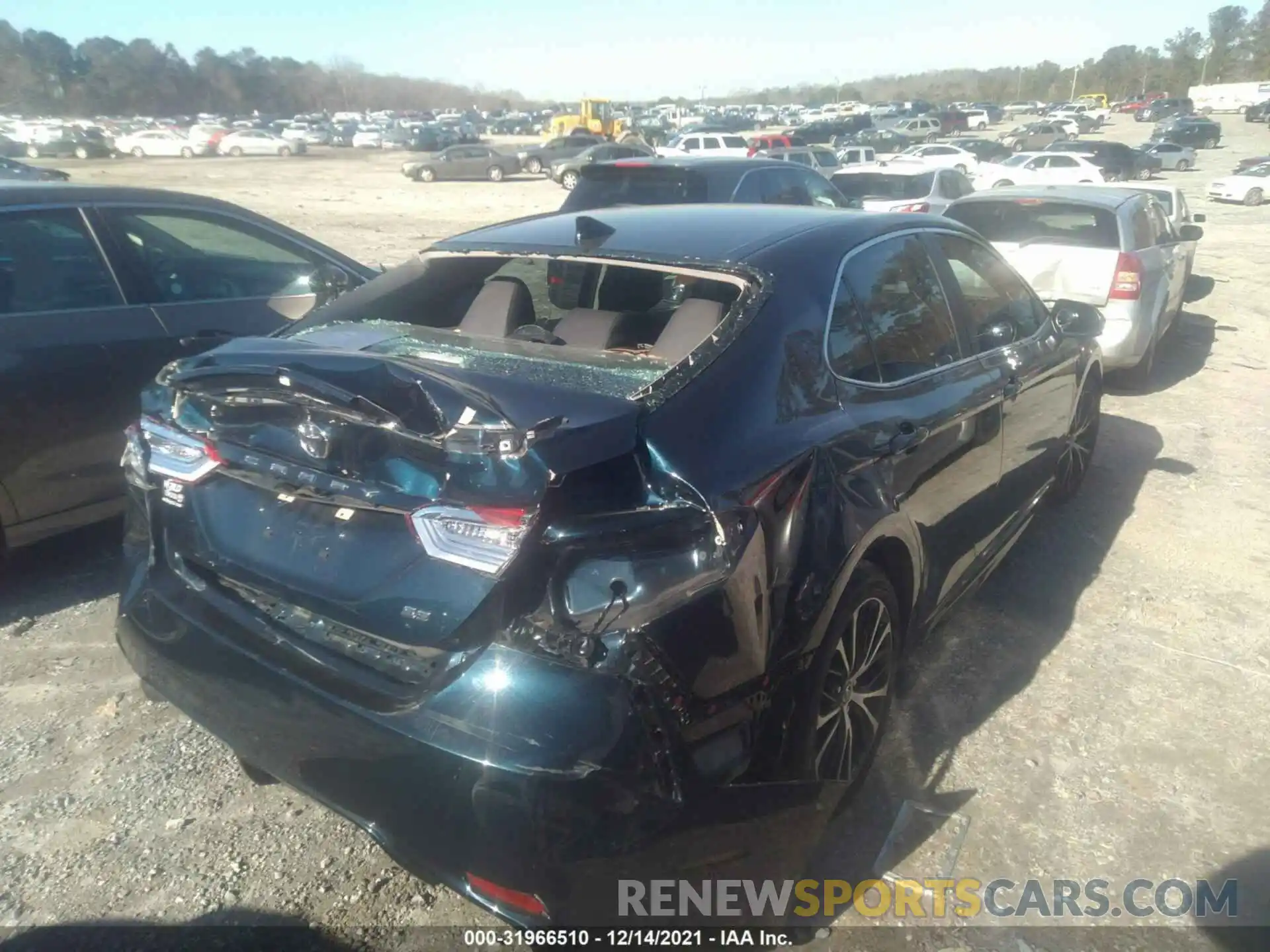 4 Photograph of a damaged car 4T1B11HK0KU856505 TOYOTA CAMRY 2019