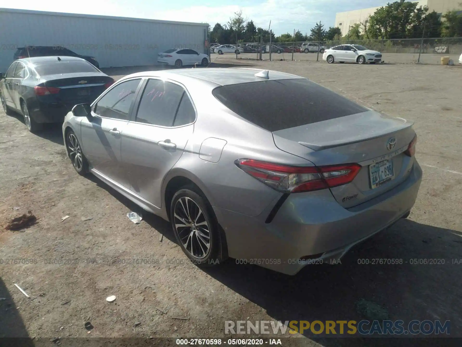 3 Photograph of a damaged car 4T1B11HK1KU160669 TOYOTA CAMRY 2019