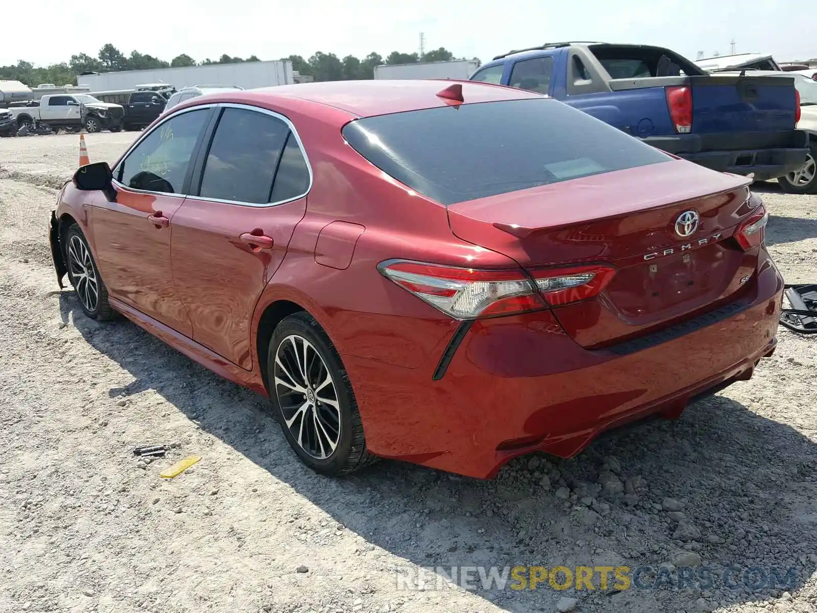 3 Photograph of a damaged car 4T1B11HK1KU160879 TOYOTA CAMRY 2019