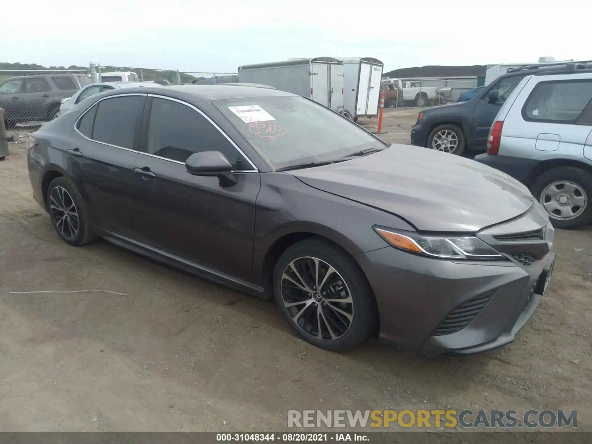 1 Photograph of a damaged car 4T1B11HK1KU161661 TOYOTA CAMRY 2019