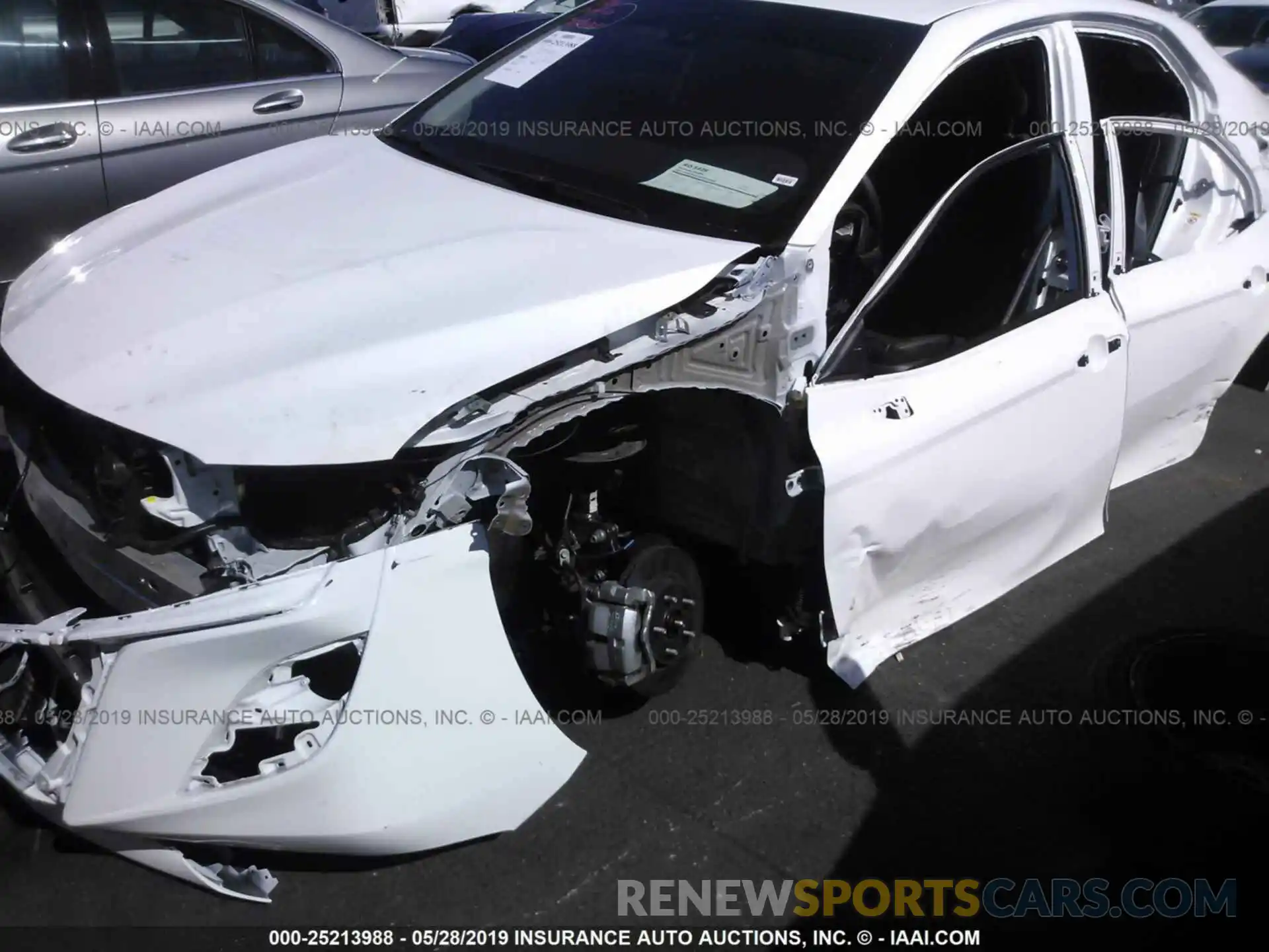 6 Photograph of a damaged car 4T1B11HK1KU162289 TOYOTA CAMRY 2019