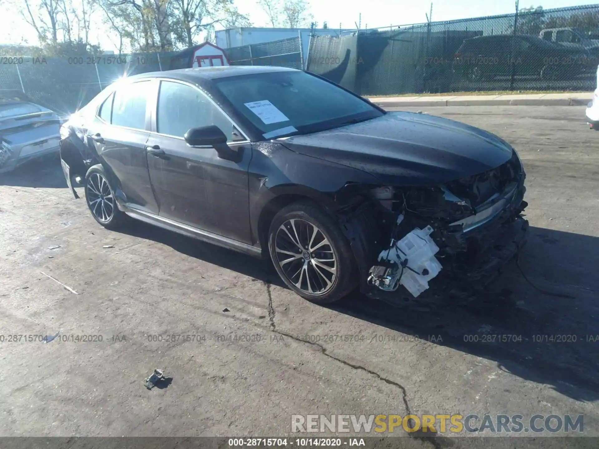 1 Photograph of a damaged car 4T1B11HK1KU162809 TOYOTA CAMRY 2019