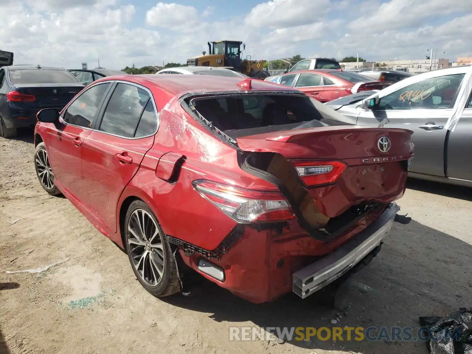 3 Photograph of a damaged car 4T1B11HK1KU162910 TOYOTA CAMRY 2019