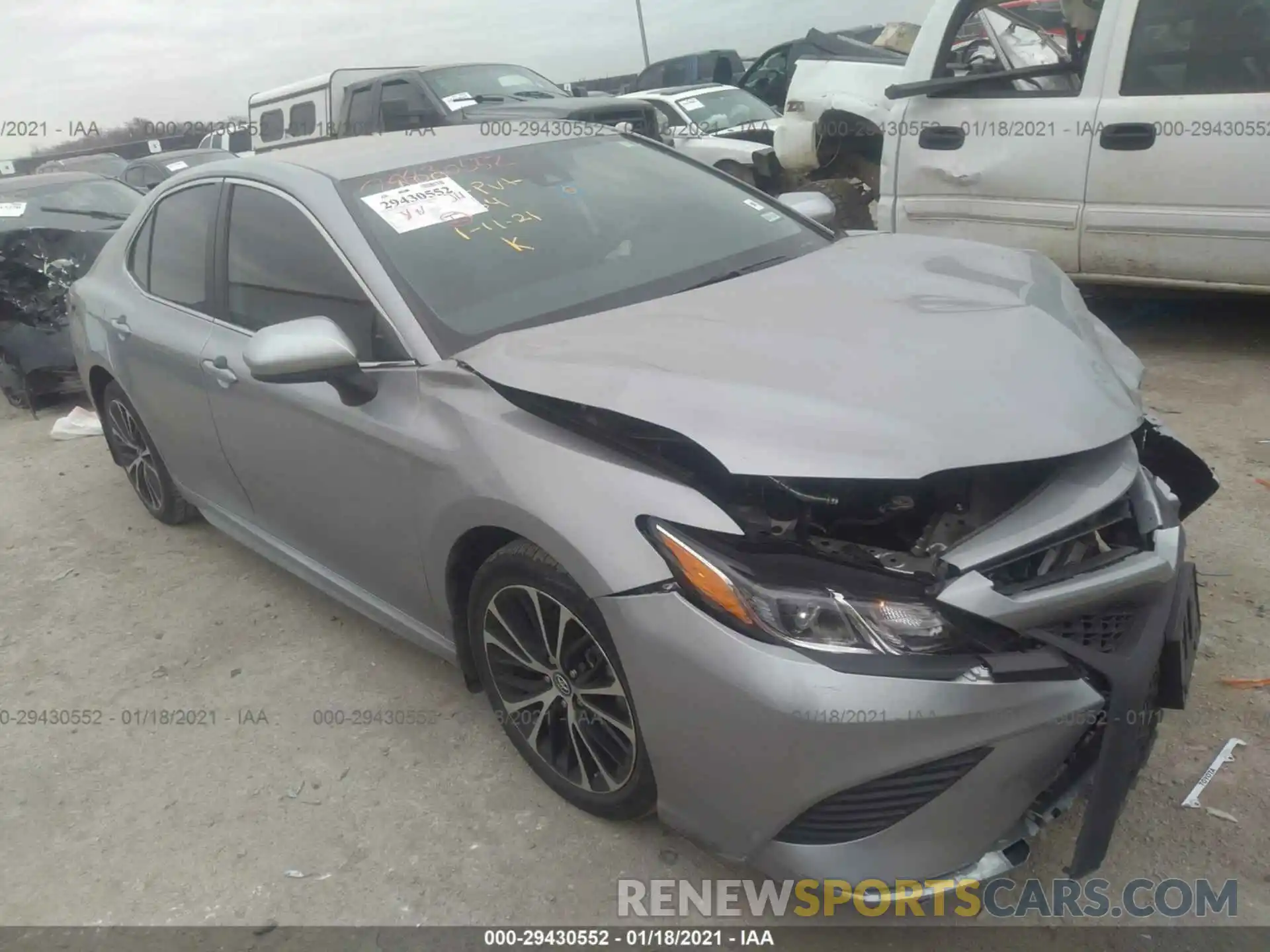 1 Photograph of a damaged car 4T1B11HK1KU163328 TOYOTA CAMRY 2019