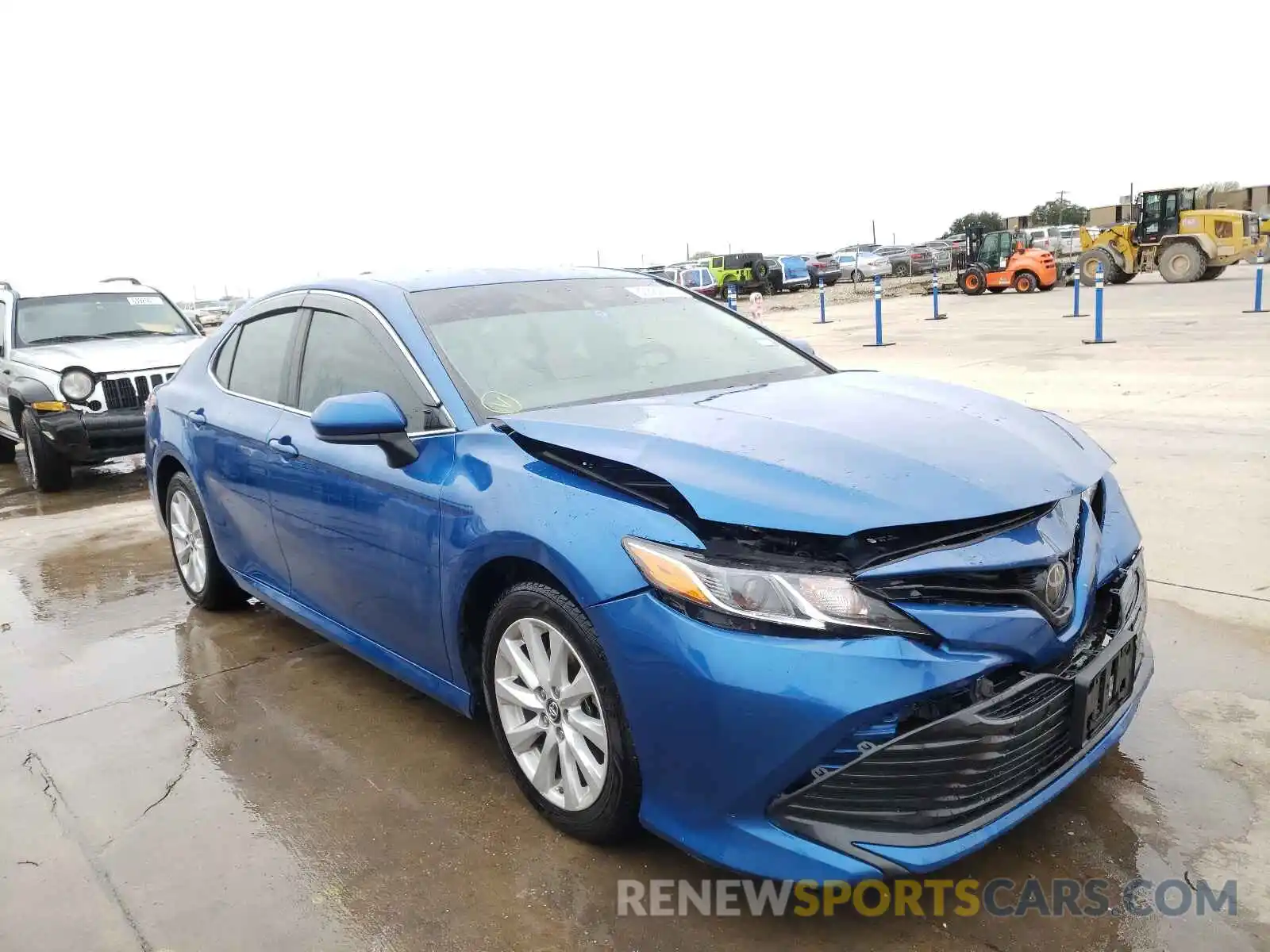 1 Photograph of a damaged car 4T1B11HK1KU164513 TOYOTA CAMRY 2019