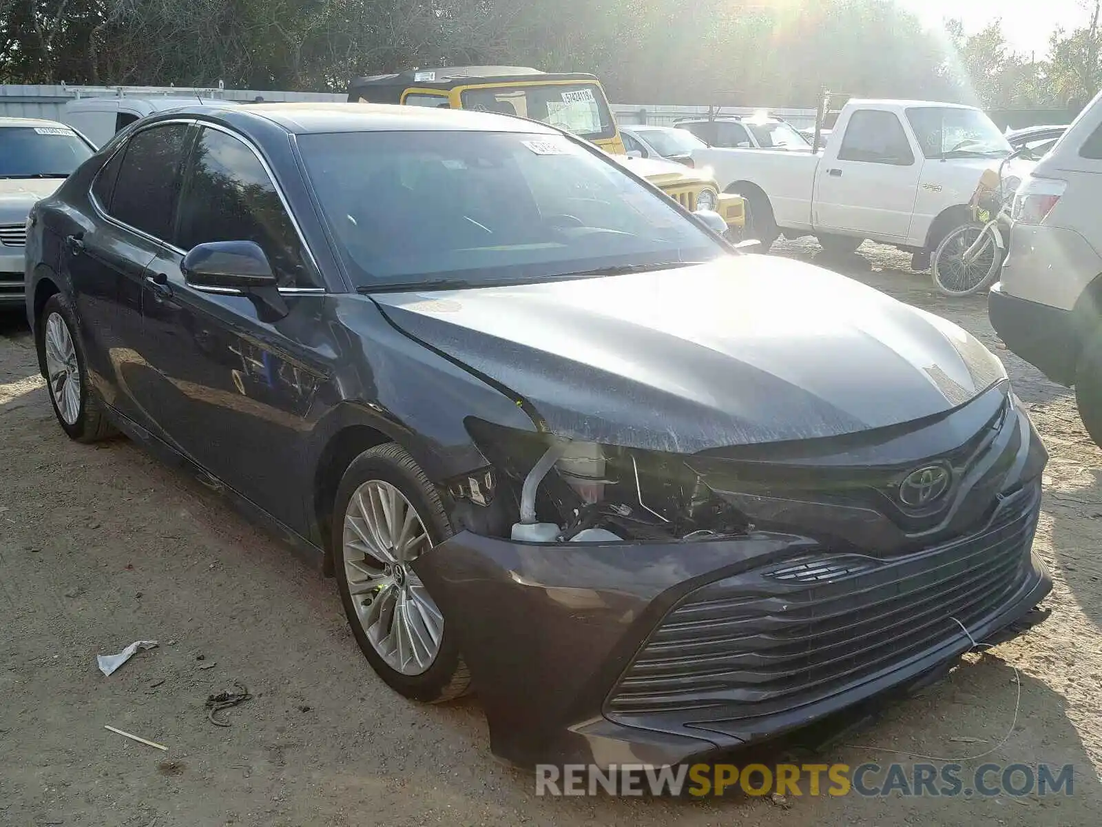 1 Photograph of a damaged car 4T1B11HK1KU164835 TOYOTA CAMRY 2019