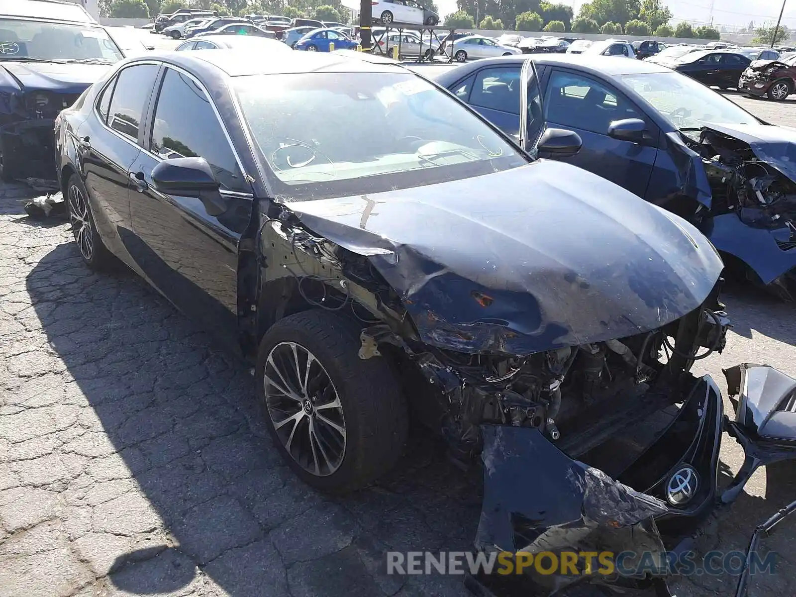 1 Photograph of a damaged car 4T1B11HK1KU165399 TOYOTA CAMRY 2019