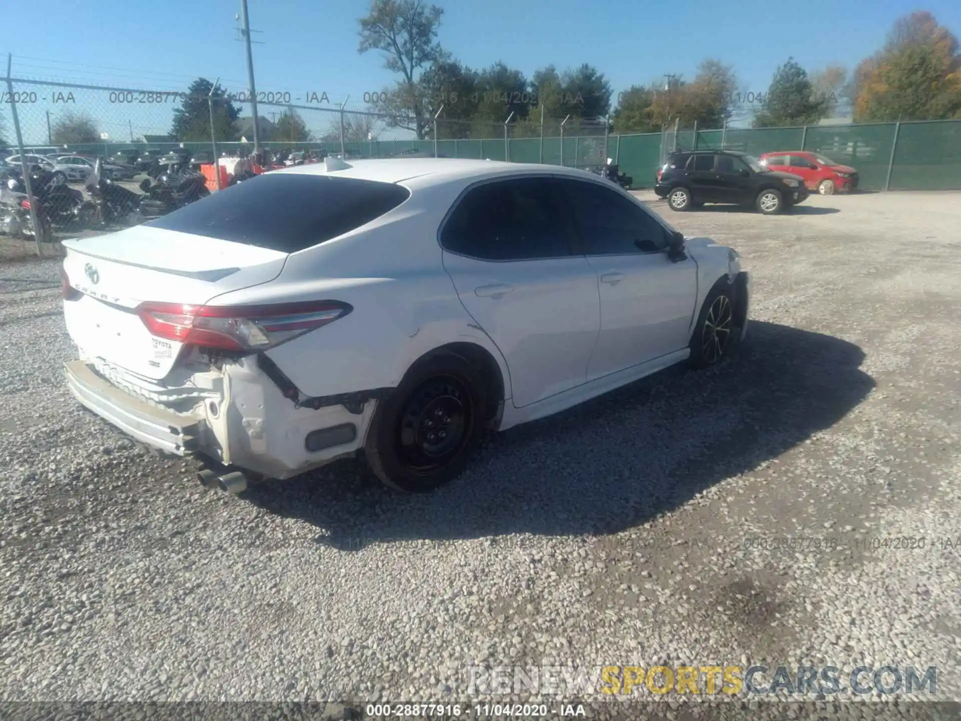 4 Photograph of a damaged car 4T1B11HK1KU165435 TOYOTA CAMRY 2019