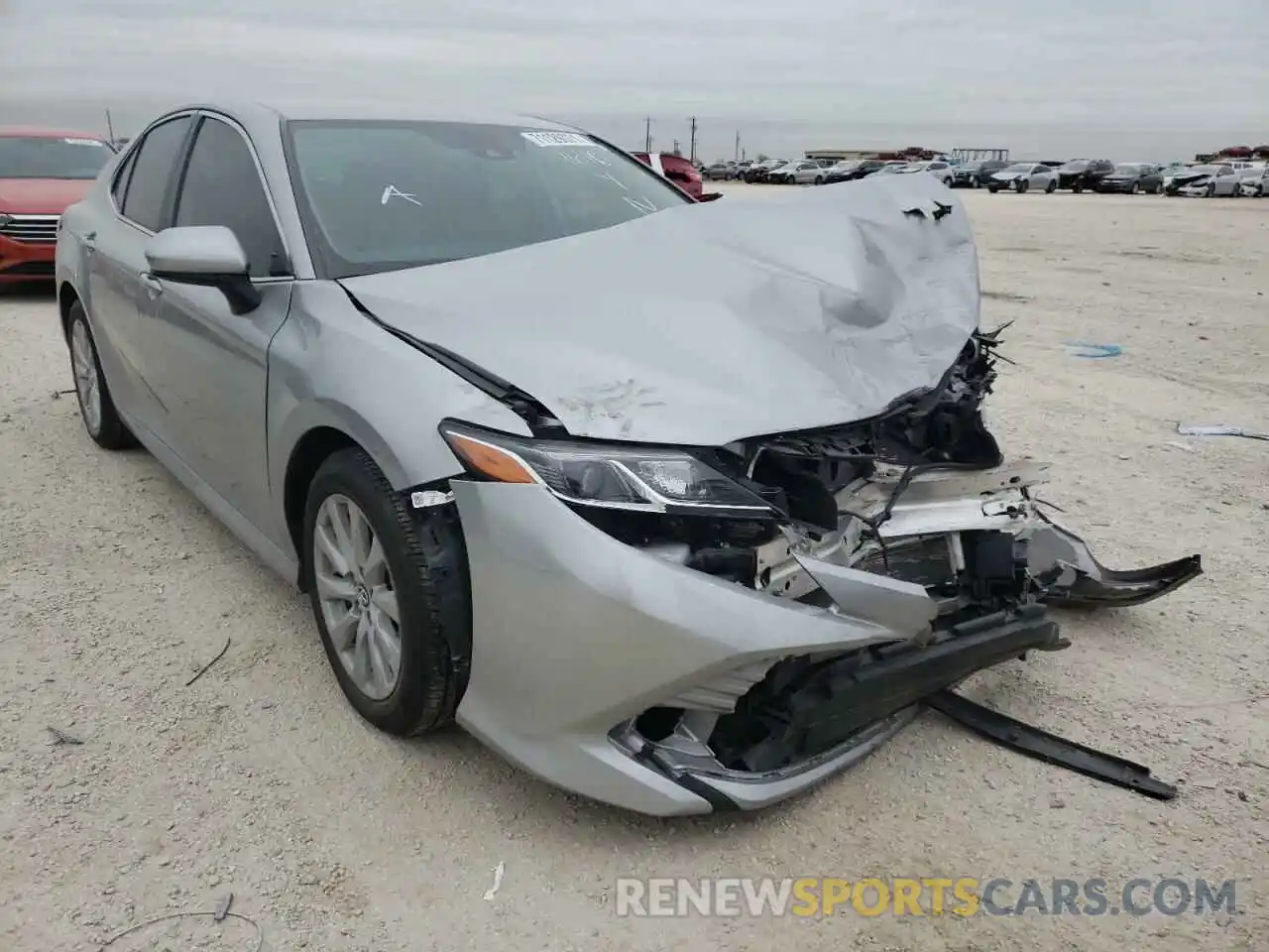 1 Photograph of a damaged car 4T1B11HK1KU166150 TOYOTA CAMRY 2019