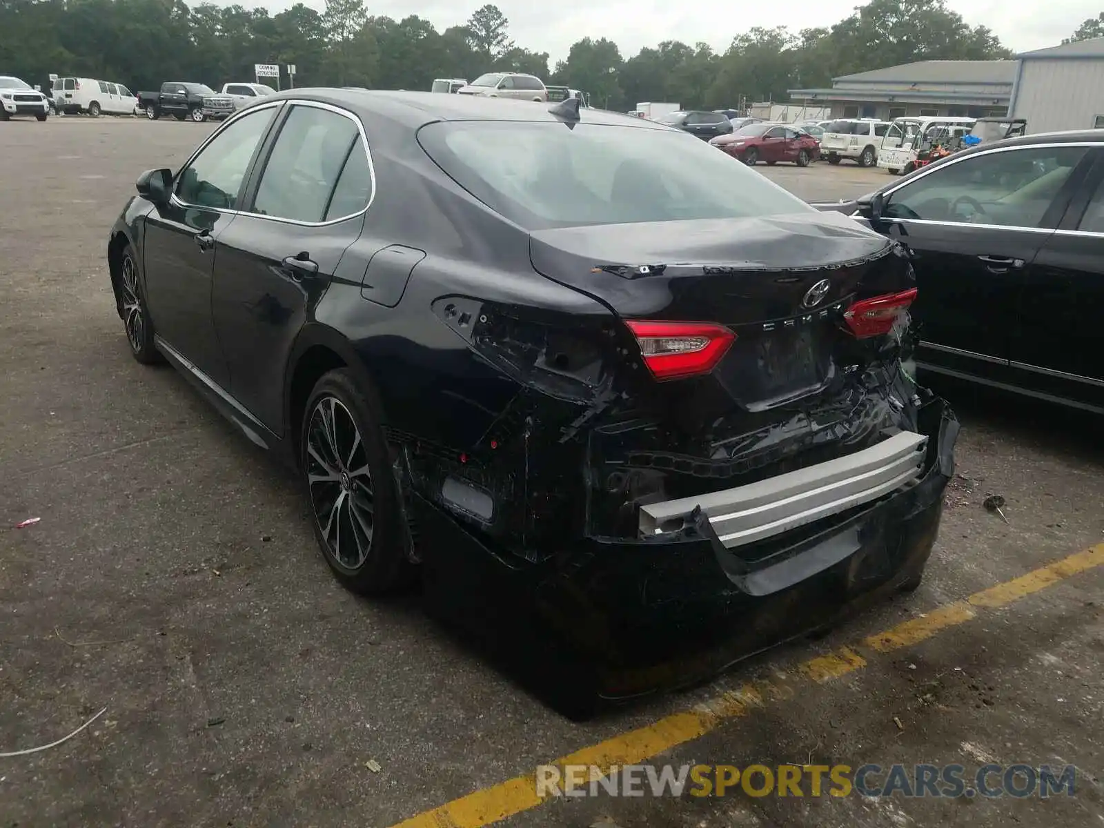 3 Photograph of a damaged car 4T1B11HK1KU167203 TOYOTA CAMRY 2019