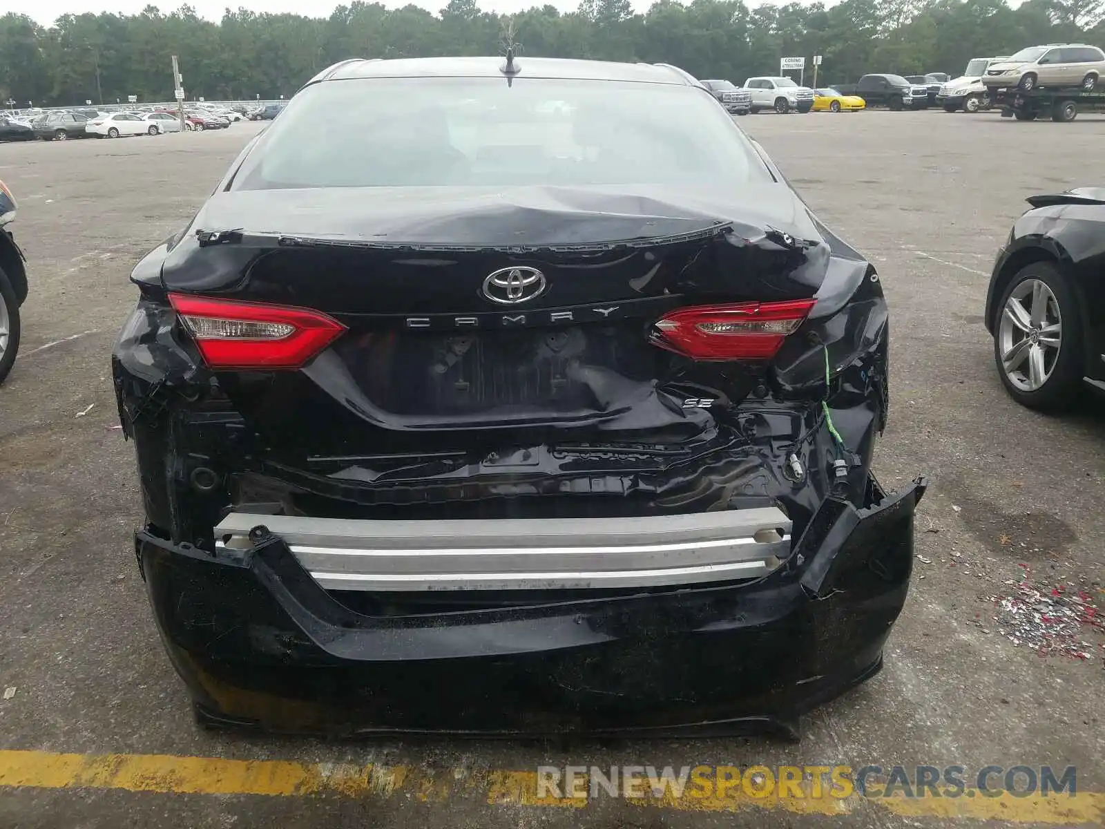 9 Photograph of a damaged car 4T1B11HK1KU167203 TOYOTA CAMRY 2019