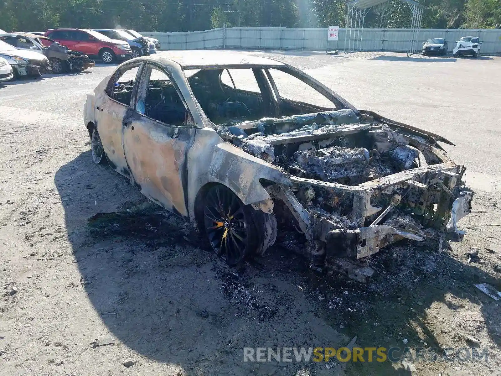 1 Photograph of a damaged car 4T1B11HK1KU167508 TOYOTA CAMRY 2019