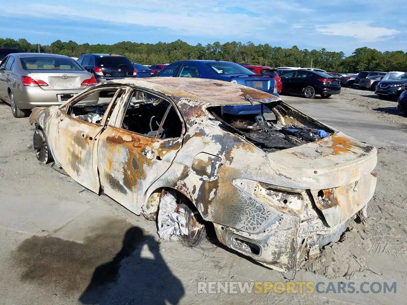 3 Photograph of a damaged car 4T1B11HK1KU167508 TOYOTA CAMRY 2019