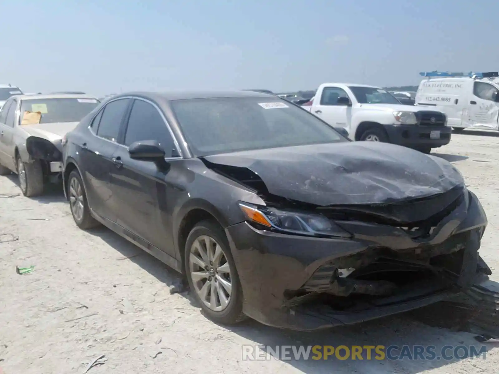 1 Photograph of a damaged car 4T1B11HK1KU168934 TOYOTA CAMRY 2019