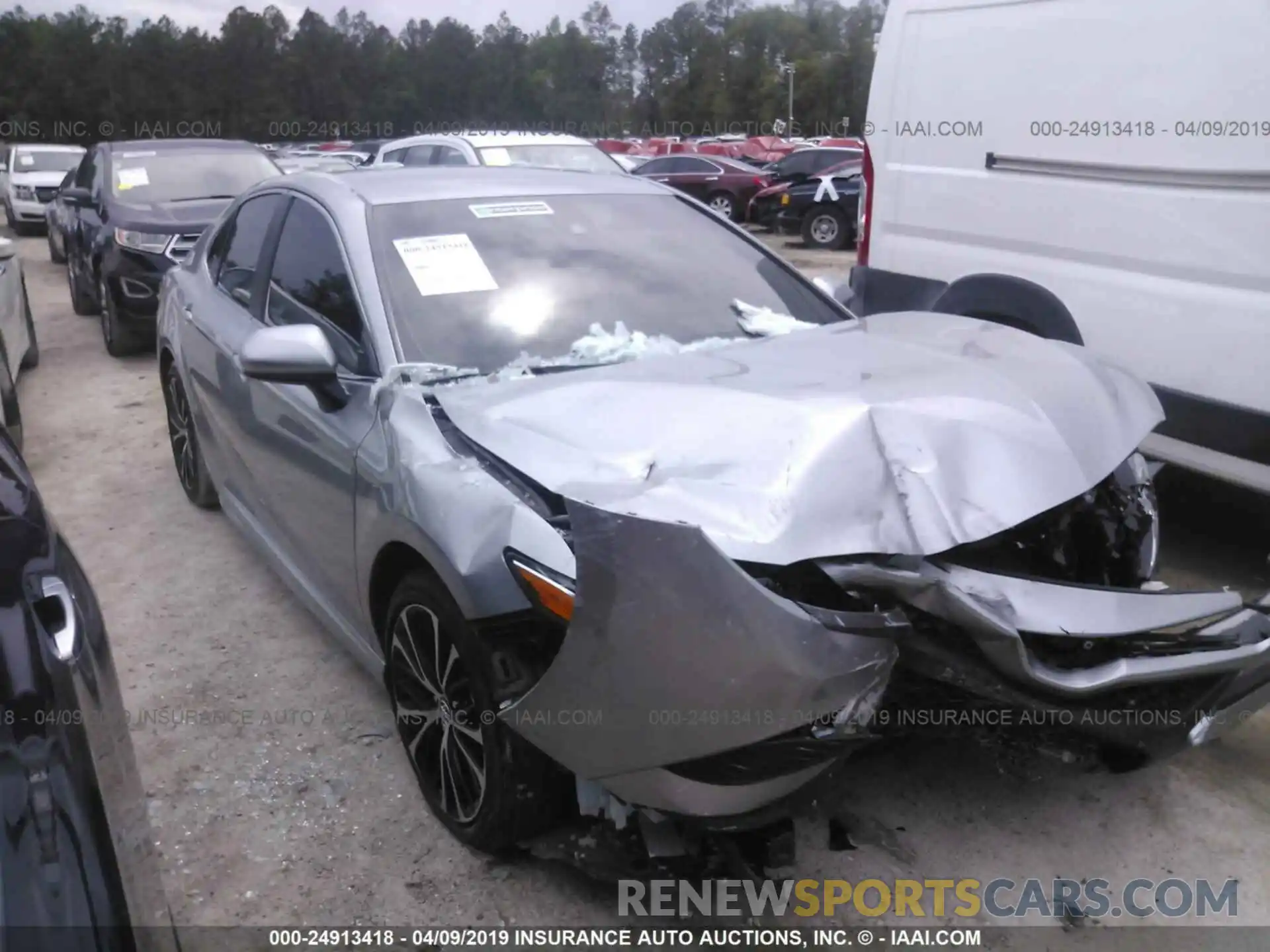 1 Photograph of a damaged car 4T1B11HK1KU169047 TOYOTA CAMRY 2019