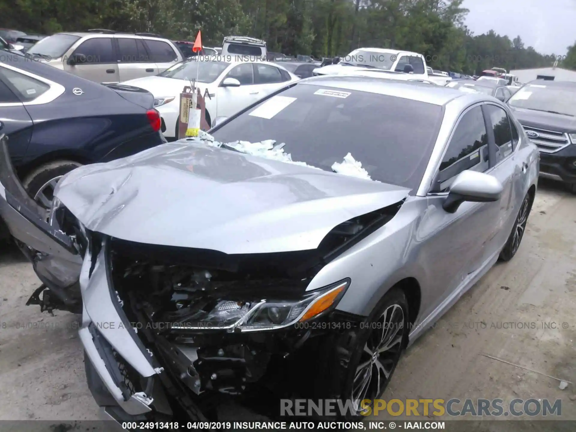 2 Photograph of a damaged car 4T1B11HK1KU169047 TOYOTA CAMRY 2019