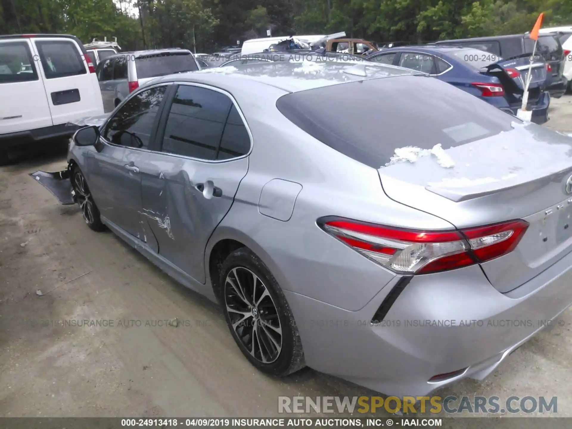 3 Photograph of a damaged car 4T1B11HK1KU169047 TOYOTA CAMRY 2019