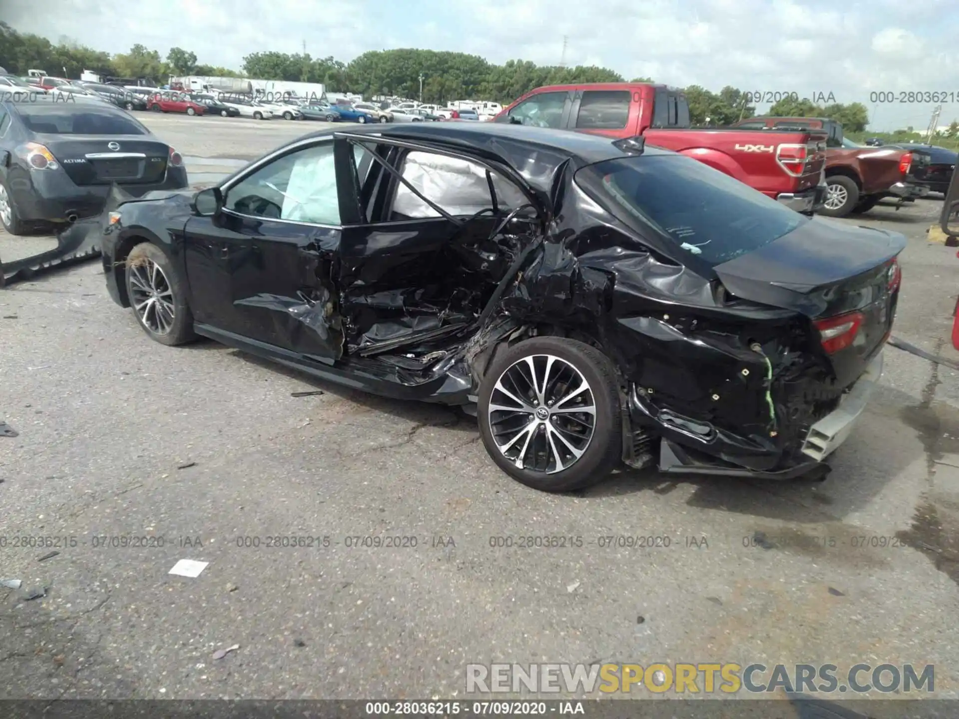 3 Фотография поврежденного автомобиля 4T1B11HK1KU170165 TOYOTA CAMRY 2019