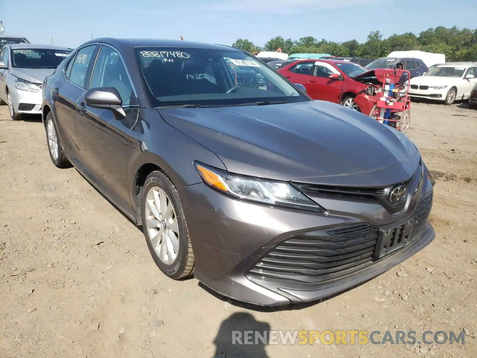 1 Photograph of a damaged car 4T1B11HK1KU171574 TOYOTA CAMRY 2019