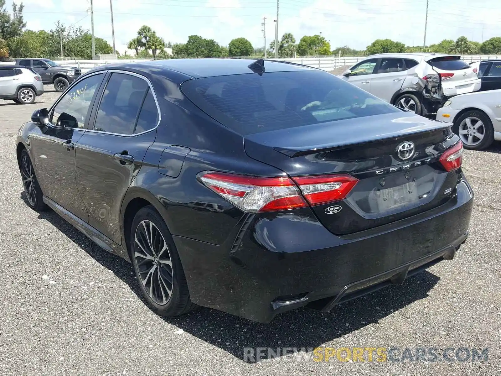 3 Photograph of a damaged car 4T1B11HK1KU171798 TOYOTA CAMRY 2019